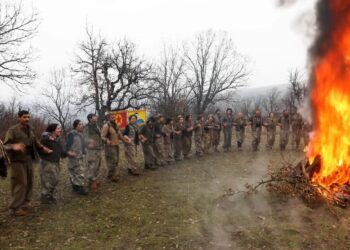 Li Qendîlê agirê Newrozê bilind bû