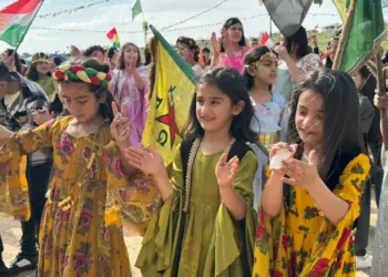 Qamişlo, Tirbespi û Amûdê de bi des hezaran Newroze pîroz kenê