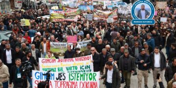Li Gimgim û Kanîreşê têkoşîna man û nemanê: Jeotermal an jiyan?