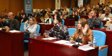 Meclîsê DBB’yî ra Seba Astengdar û Nêweşanê Kanserî Qerarê Piştîdayîşê Resî