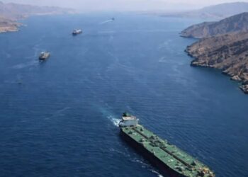 Îranê weke bersiva êrişên Îsraîlê yên li ser Lubnanê Tengava Hurmuzê girt