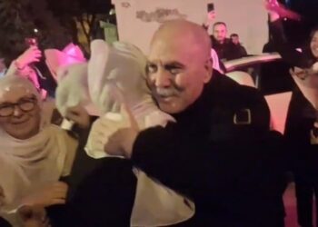 Yuksekbago ke 33 serran ra dima azad bî, bi girseyî ame pêşwazîkerdene