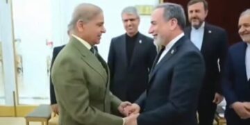 Eraqçî bê ku bi şandeya DYAyê re bicive ji Îslamabadê vegeriya