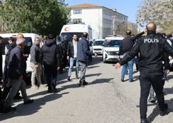 Sêwreg de hêrişê vera dibistanî: 16 kesî birîndar bîyê