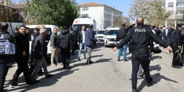 Sêwreg de hêrişê vera dibistanî: 16 kesî birîndar bîyê