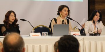 Berfîn Zenderlîoglu: Şano taktîka ji nû ve hebûnê ye