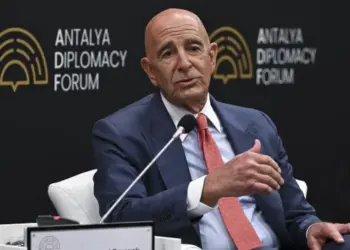 Tom Barrack: Em Sûriyeyê wek laboratuwarê bikar tînin