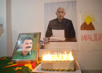 Polîsan şahî asteng kir: Rojbûna Abdullah Ocalan hate pîrozkirin