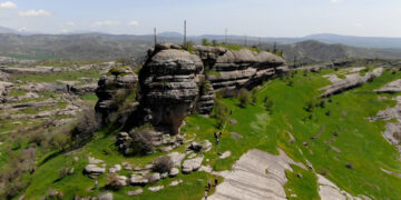 Li devera Keferûnê dîmenê biharê