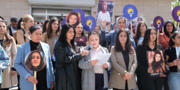 ‘Em ê bibin dengê Gulistan, Rojîn, Narîn’