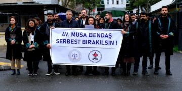 Saziyên hiqûqê: Divê parêzer Musa Bendaş tavilê bê berdan