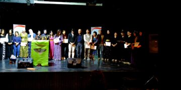 MED-DERê belgeyên pêşdibistanê dan xwendekaran