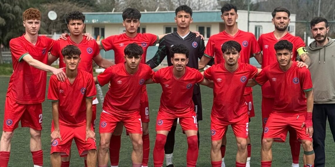 Tîma Futbolê ya U-19 a Şaredariya Bajarê Mezin a Amedê bû şampiyon