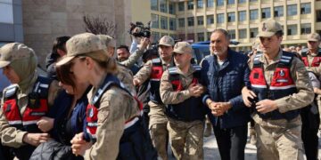 Lêpirsîna Gulistan Doku: 7 kes anîn edliyeyê