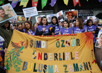 Jin ber bi Gemlîkê ve rê ketin: Heta azadiyê em ê meşa xwe bidomînin