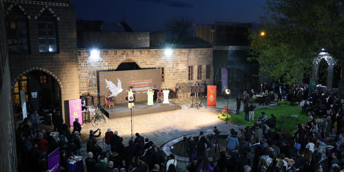 11emîn Festîvala Şanoya Navneteweyî ya Amedê bi resepsiyonê dest pê kir