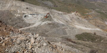 Li Colemêrgê 18 roj in rê girtî ye, gel perîşan e