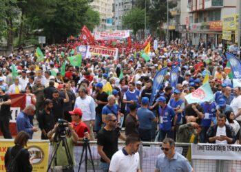 Saziyên kedê yên Êlihê banga tevlîbûna meşa 1ê Gulanê kirin