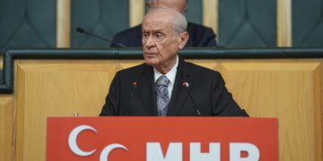 Devlet Bahçelî ser pêvajoyê axivî: Hewcehî bi mijûlkirinê nîn e