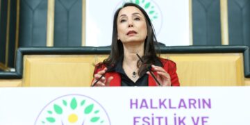 Tulay Hatîmogullari: Zextên li ser muxalefetê bandoreke neyînî li ser pêvajoyê dike