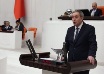 Bakirhan bang li Serokkomar Erdogan kir: Aştî li benda lêdana mohrê ye