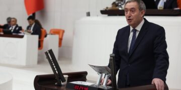 Bakirhan bang li Serokkomar Erdogan kir: Aştî li benda lêdana mohrê ye