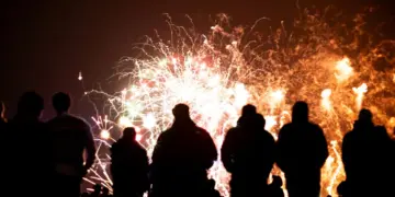 Ciwanan Mêrsîn de bi fîşekanê hewayî 4ê Nîsane pîroz kerd