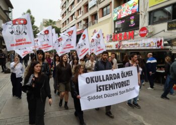 Xwendekarên Lîseyê: Bila Yusuf Tekin demildest îstifa bike!