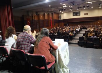 Endamê Şandeya Îmraliyê Erol: Aştî meseleya herî bingehîn a Tirkan e jî