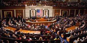 Amerîka de 85 temsîlkaran vengdayîşê wezîfe ra girewtişê Trumpî waşt