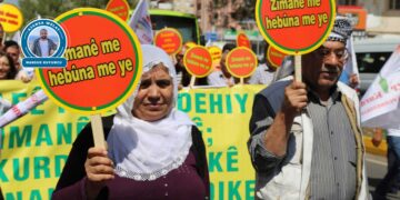 ‘Demokratîkbûna’ saziyên Îzmîrê li Kurdî qelibî