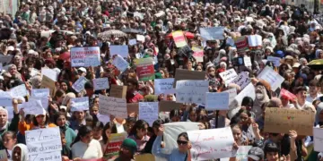 Bi hezaran kes ji bo zimanê Kurdî meşiya: Netewek bi zimanê xwe heye