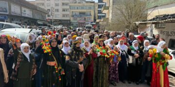 Meşa Amarayê bi beşdariya hezaran dest pê kir