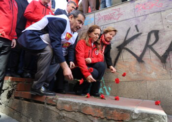 Li sê cihên Stenbolê qurbaniyên 1ê Gulanê hatin bibîranîn