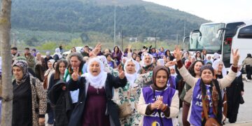 Meşvanên TJAyê gihiştin Gemlîkê