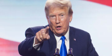 Trump dixwaze hind endamên NATOyê ceza bike