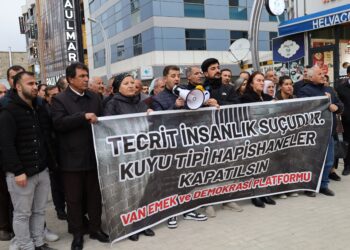 ‘Di girtîgehan de jiyan di xetereyê de ye’