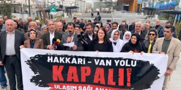 Platforma Wanê: Girtina rê mafê jiyanê dixe xeteriyê