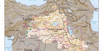 Rejîma Îranê derbe ji DYA û Îsraîlê xwarin lê êrişî Kurdan kir