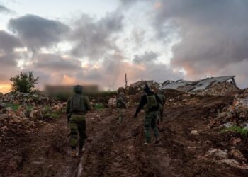 Îsraîlê li başûrê Libnanê êrişên xwe dijwartir kirin