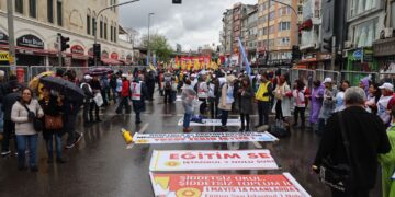 Li Stenbolê 1ê Gulanê: Têkoşîn jî heye êriş jî
