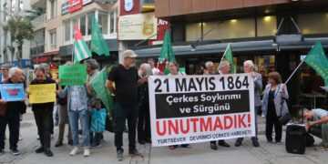 Salvegera komkujiya çerkesan hat şermezarkirin