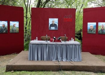 Têgêrayîşê Apocî: Ganî statuyê Rayber Apoyî bêro dîyarkerdene û gamê huqûqî bêrê eştene  AMEYE NEWEKERDENE