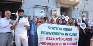 ‘Bi banga Abdullah Ocalan rihê parastina zimanê kurdî xurt bû’
