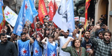 Piştgiriya Taksîmê: Gezî hilweşandina diwarê tirsê ye