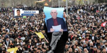 Banga siyasetmedaran: Em ji bo meşê deng û hêza xwe bikin yek