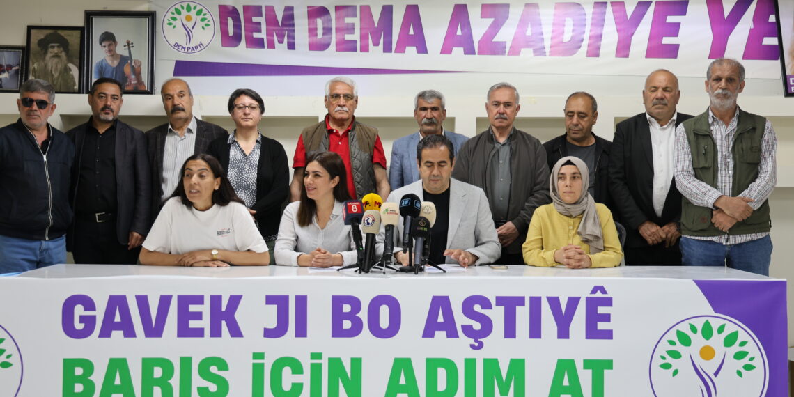 Banga meşa ‘Gavek ji bo aştiyê’: Bilindkirina têkoşîna aştiyê erka me ye