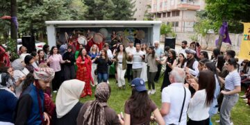 Cejna Zimanê Kurdî bi coşa mihrîcanê hat pîrozkirin