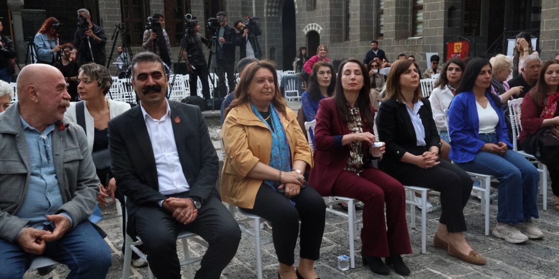 Forûma Aştî û Azadiyê bi dawî bû