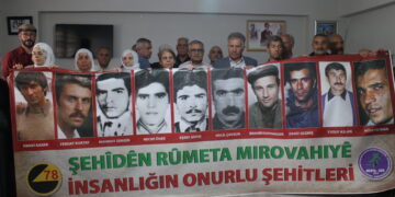 ‘Têkoşîna cangoriyan ji bo me nêxşerê ye’